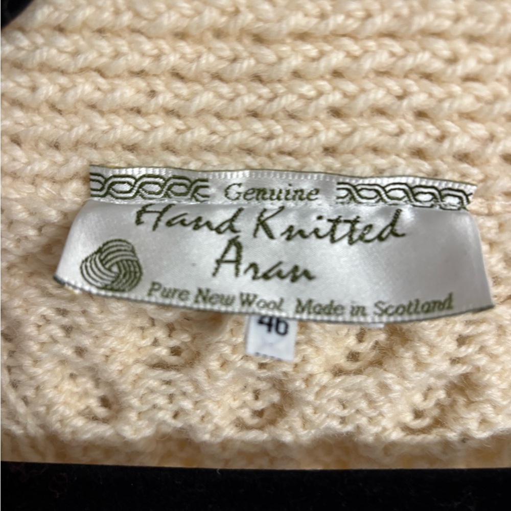 Elegant Cream Cable Knit Cardigan - Picture 3 of 3